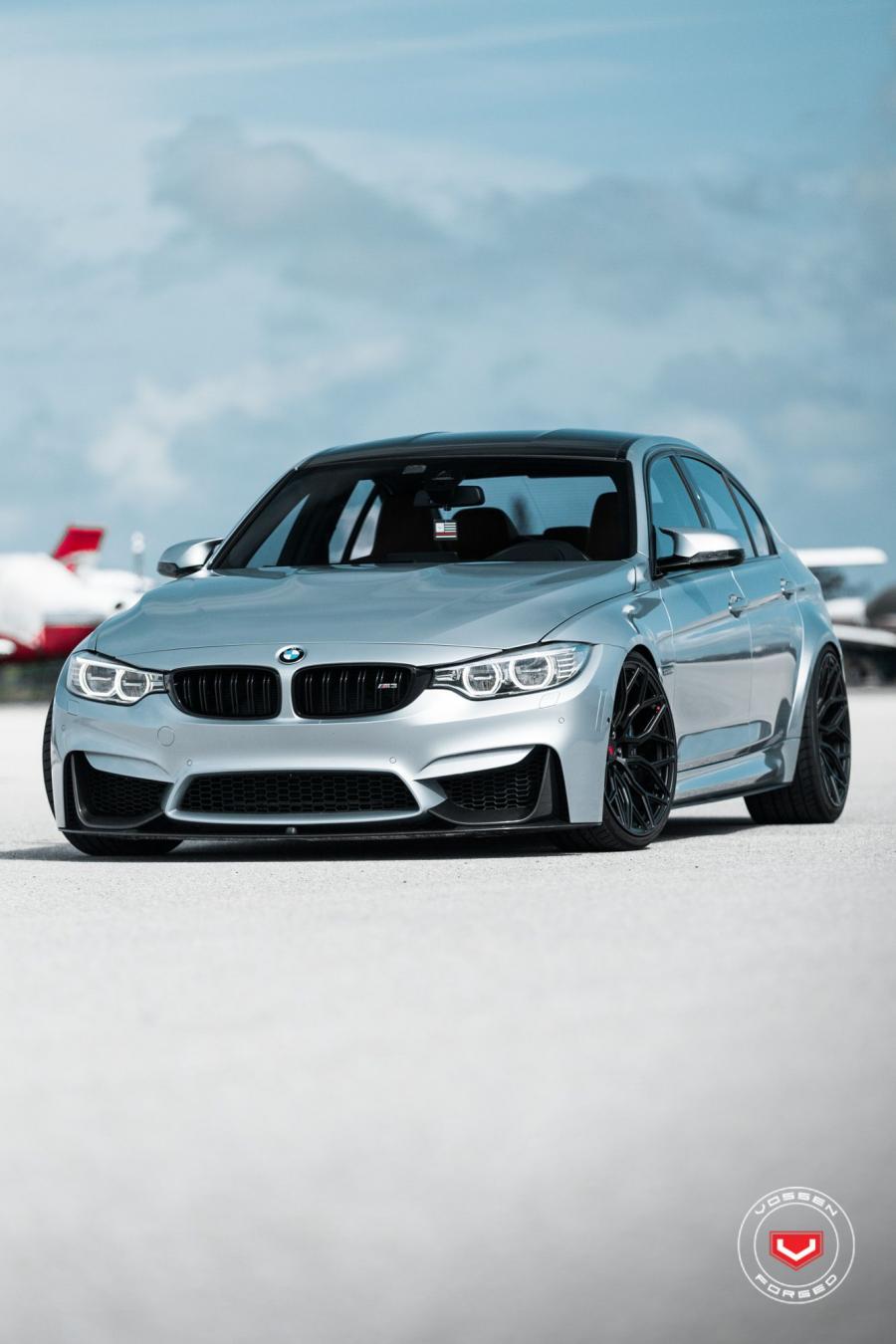  BMW M3 Sedan on Vossen Wheels (S17-01) 2018 года  (фото 23 из 33)
